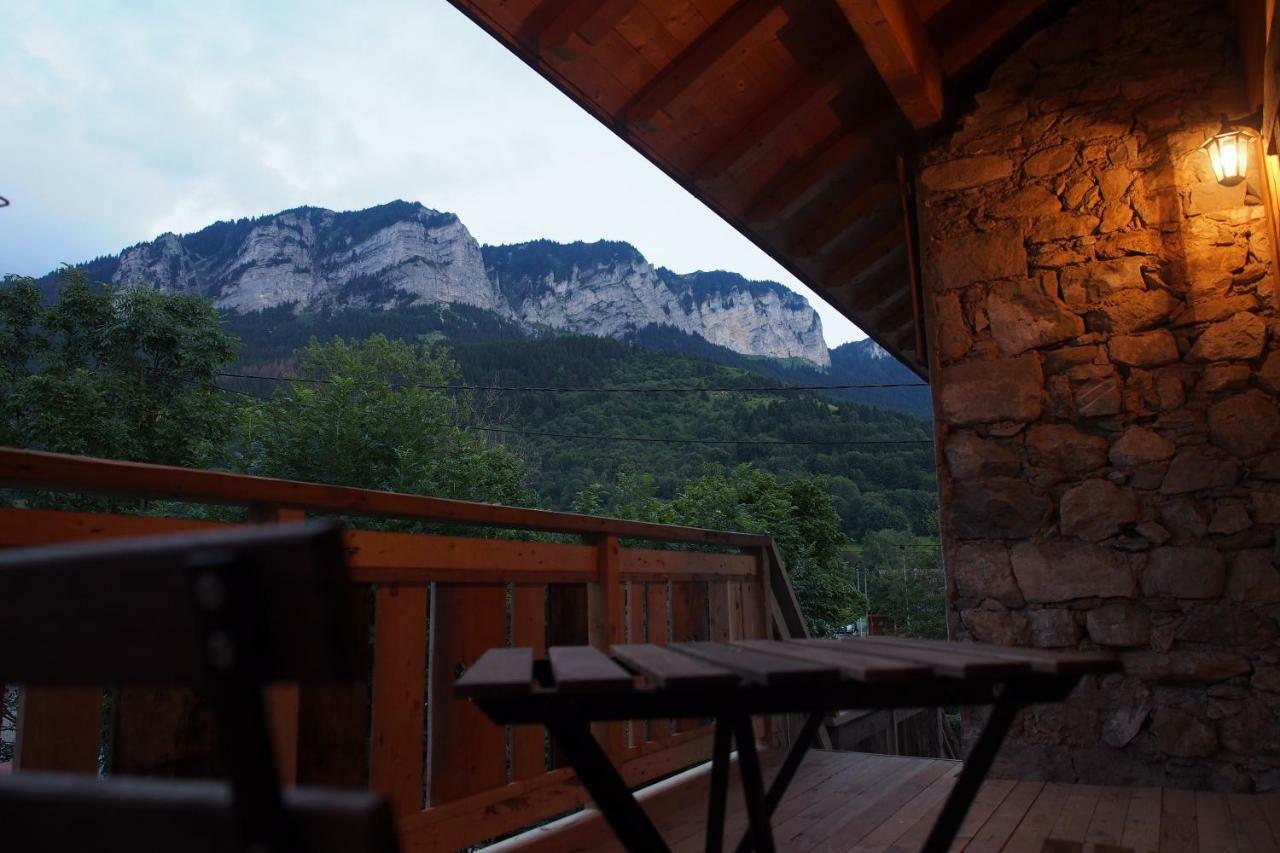 Chez Julie Bed & Breakfast Thollon-les-Memises Exterior foto