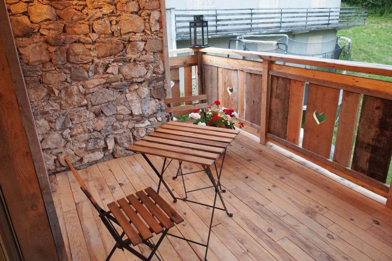 Chez Julie Bed & Breakfast Thollon-les-Memises Exterior foto