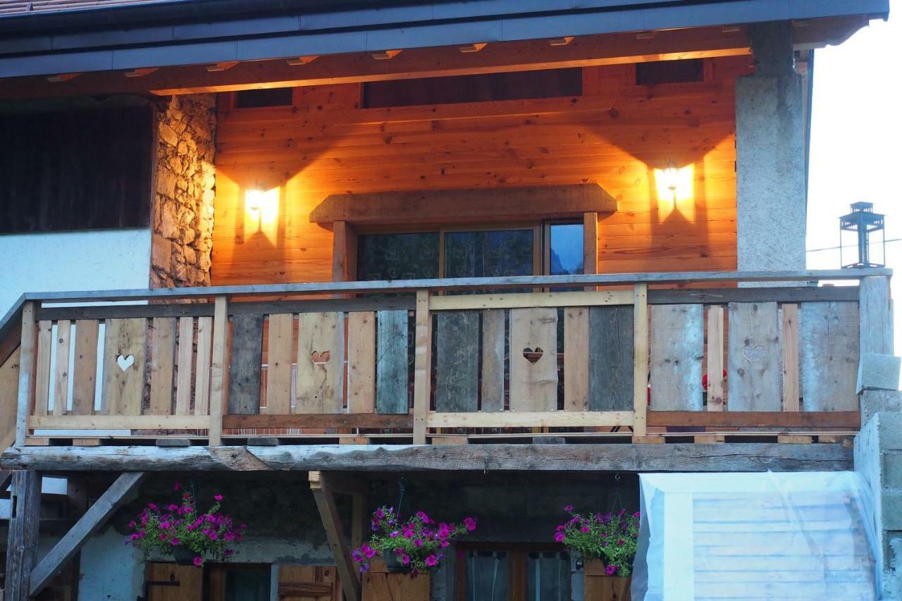 Chez Julie Bed & Breakfast Thollon-les-Memises Exterior foto